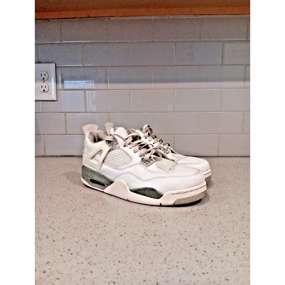 Air Jordan 4 White Oreo Retro Size 7 Mens  Sneakers 2021 CT8527-100